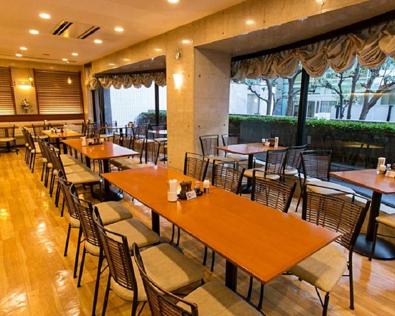 Hotel Shin Осака Екстериор снимка