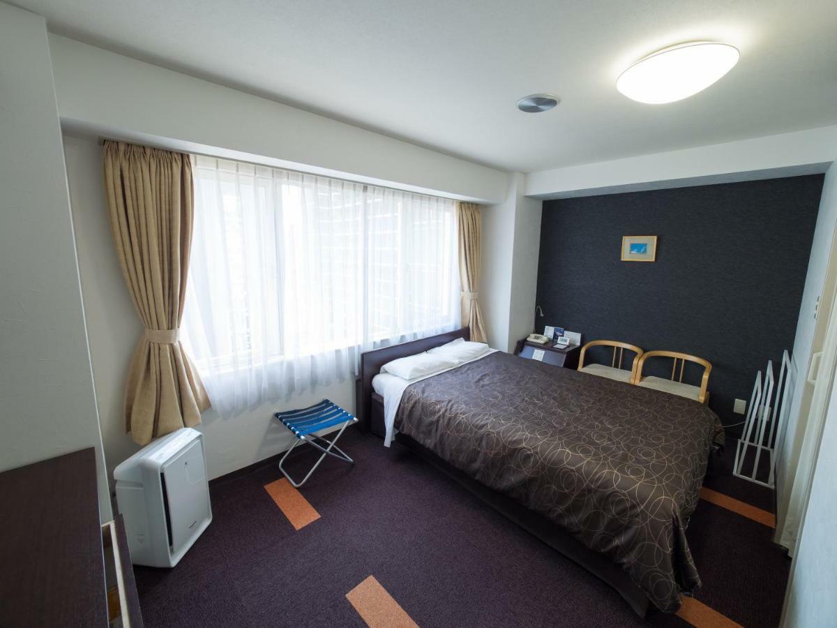 Hotel Shin Осака Екстериор снимка